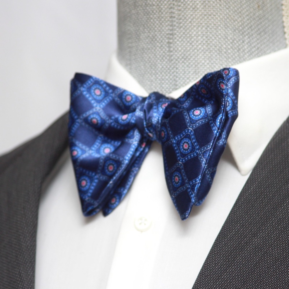 Men's Big Butterfly Self-Tie Bow Tie Blue Ornament Design 100%Italian silk S700
